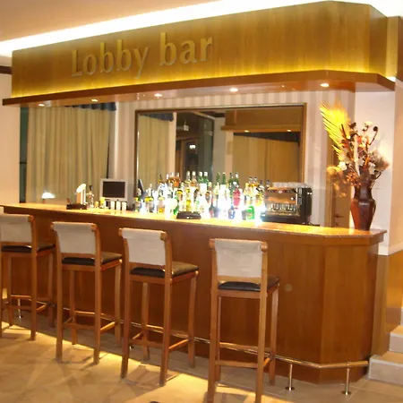 Cosy With Kitchen & Balcony Appartamento